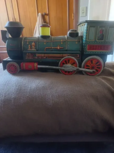 Locomotiva brinquedo década de 50.made in Japão relíquia
