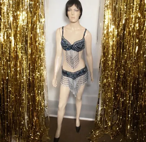 Fantasia com conjunto de sutiã e faixa para o quadril Carnaval / Dança do Ventre 