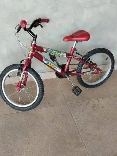 Bike infantil semi nova