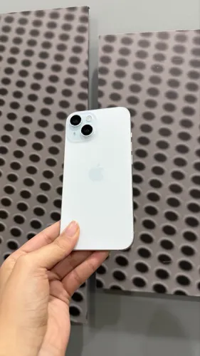 IPHONE 15 AZUL 128 GB SEMINOVO DISPONÍVEL