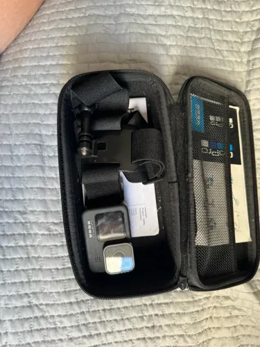 Vendo go pro hero 9 poucas vezes usada