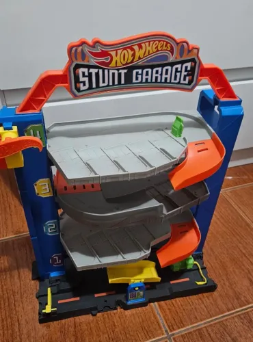 Hot Wheels City Pista de Brinquedo Stunt Garagem