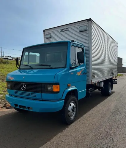 VENDO MB 710 PLUS BAÚ - 2007