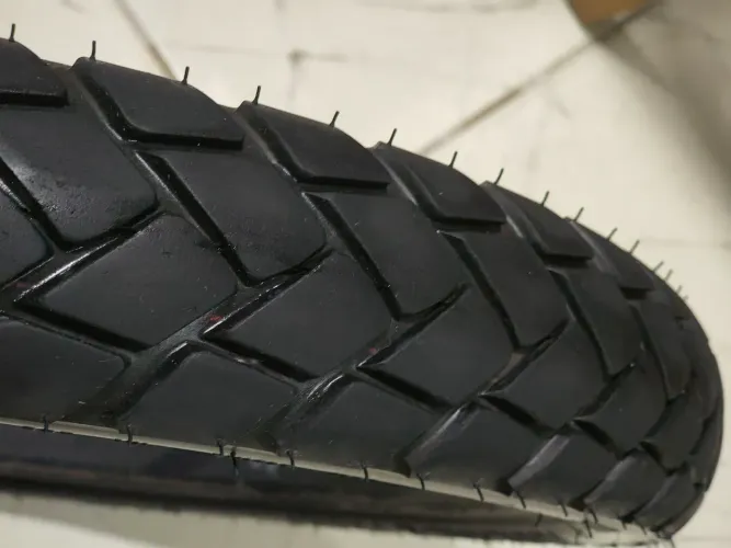 Pneu aro dianteiro 80/90-21 pneu original da Lander 2025 ou XRE ou shaara