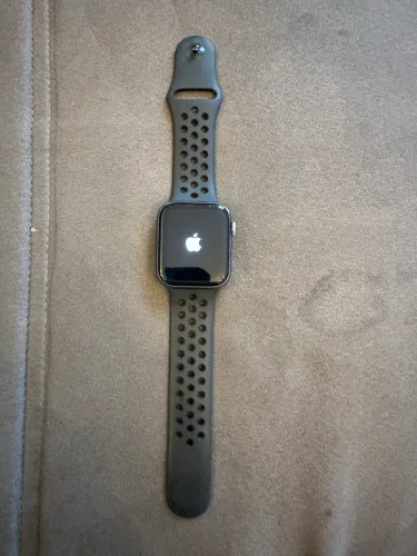 Apple Watch Nike série 4 de 44MM 