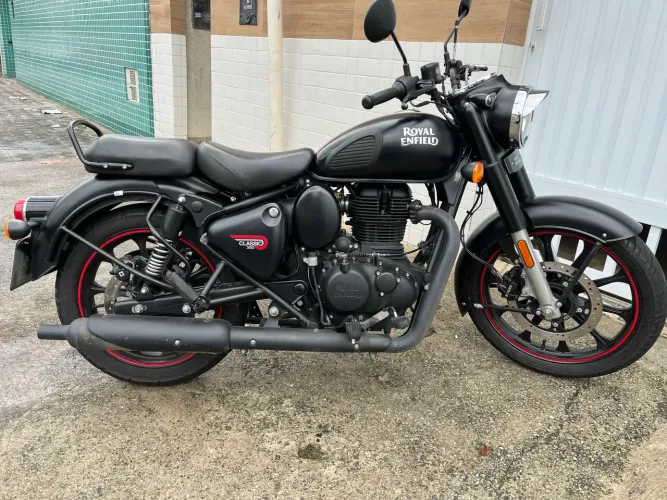Royal Enfield Dark Stealth