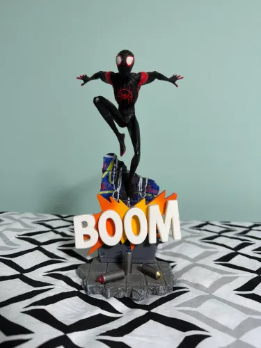 Boneco homem aranha colecionável