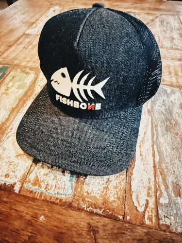 Novos! Boné jeans fishbone trucker snapback