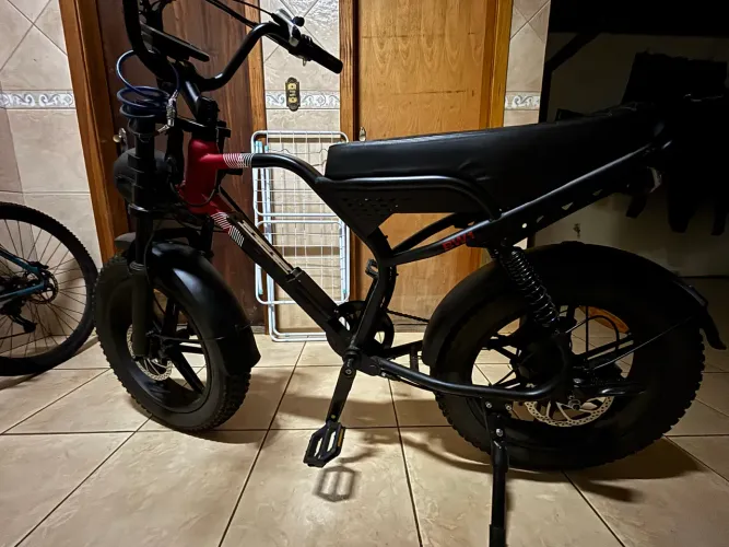 Bike elétrica BW 1, 1000W de potência - 60km autonomia