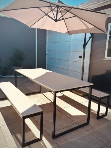 Mesa e Bancos - 8 Lugares