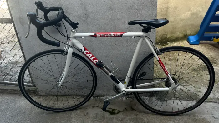 vendo caloi estrada em ótimo estado 