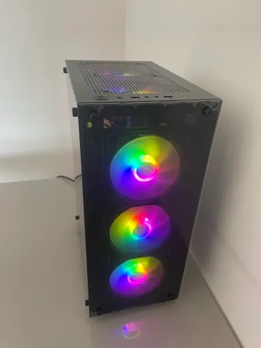 Pc gamer Ryzen 3 4100 16gb ram rx550