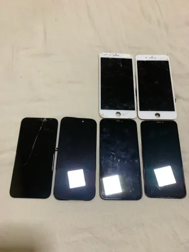Lote de telas iPhones sem teste 