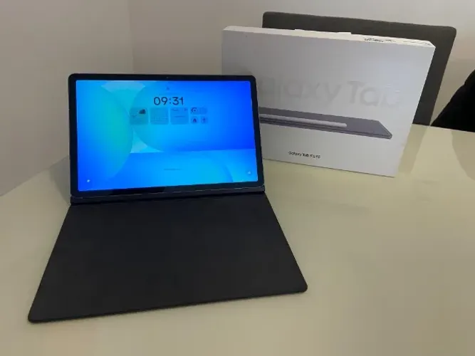 Tablet Galaxy Tab S10 Fe - Samsung LEIA O ANÚNCIO