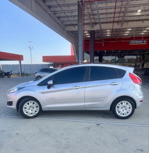 Ford Fiesta 1.5 16V Flex Mec. 5P 2015