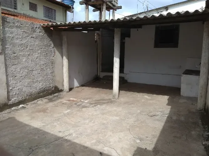 Barração 2 quartos proximo ao shopping passeio das aguas