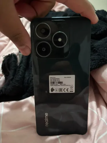 REALME C61