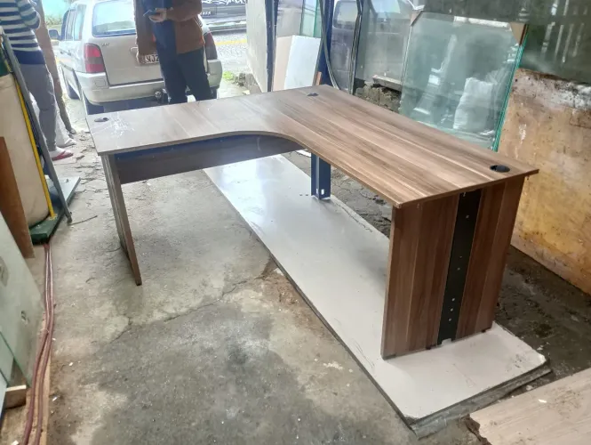 Mesa medida 1.40 por 1.60