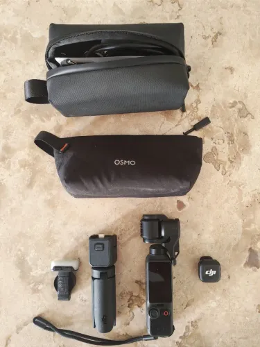 DJI Osmo Pocket 4 - Creator Combo