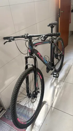Bicicleta KSW XLT 100 Aro 29 - 21 Marchas Shimano