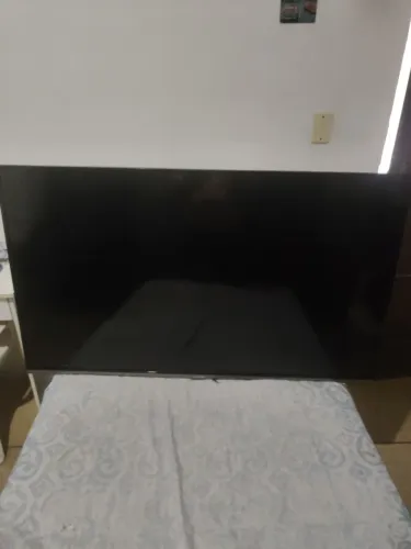 Vendo tv TCL 55 polegadas 4k tela embassada