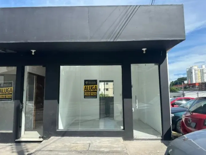 Loja Comercial com 2 vagas para Alugar em Florianópolis/SC.