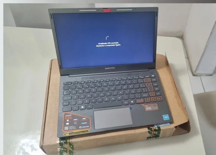 Notebook Positivo 8 GB de RAM, 128 GB eMMC, Windows 11 Home e tela de 14