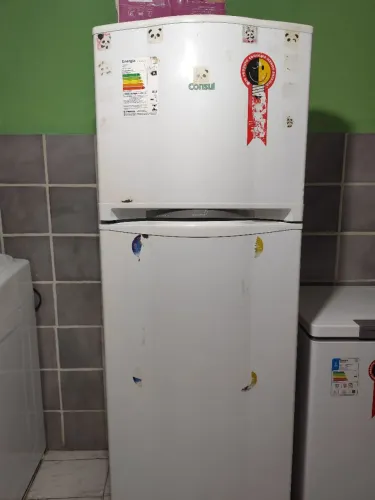 Geladeira usada - Preço a combinar