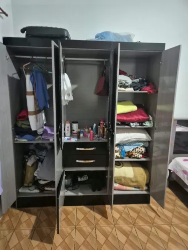 Guarda roupa MDF 6 portas 2 gavetas