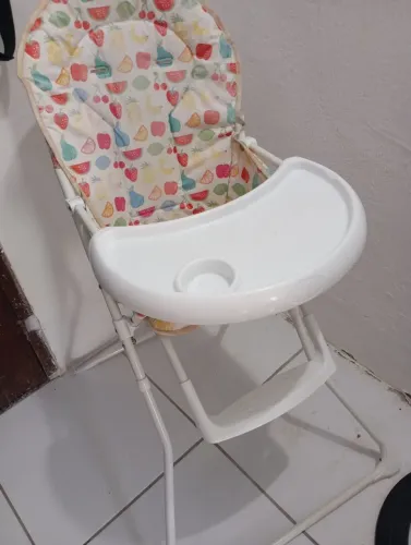 Vendo cadeira de alimentação