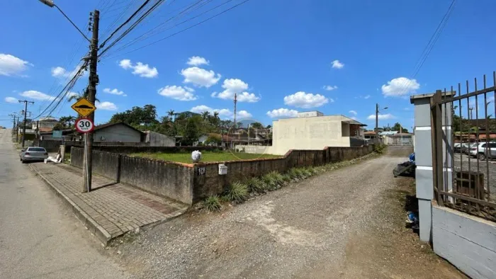 Terreno Comercial à Venda Vila Nova | 718,20 m²
