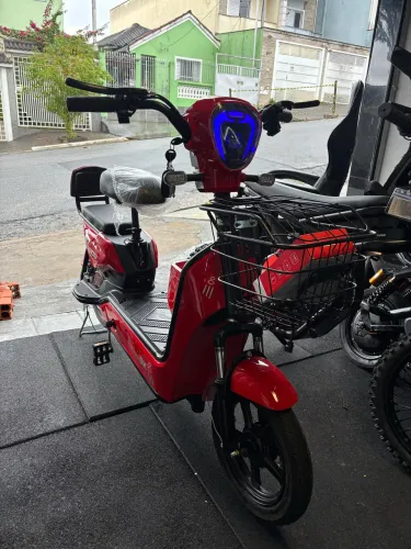Bicicleta elétrica 500W bateria lítio