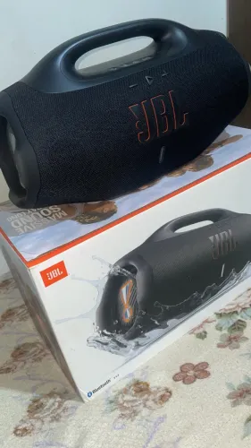 JBL Boombox 4