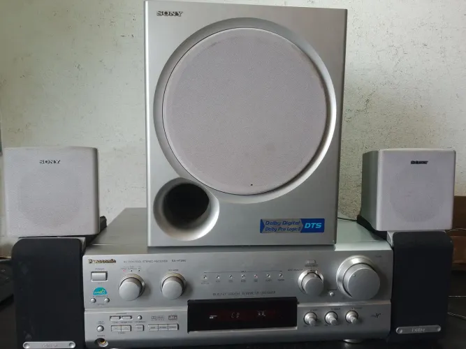 Receiver Panasonic importado em ótimo estado