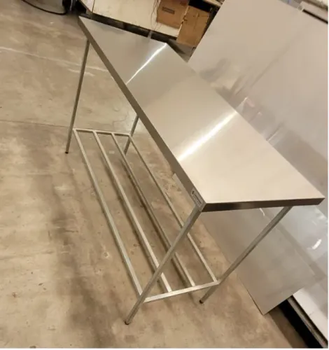 Mesa Inox 1,10x0,60  Torra de Final de Ano 