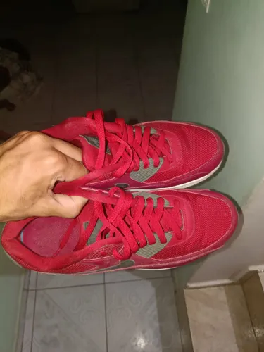 Tênis Air Max vermelho 90