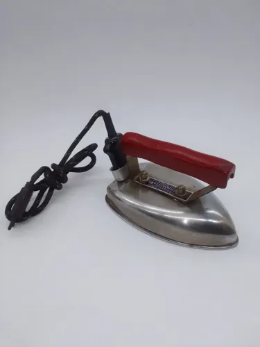 Ferro De Passar Elétrico Eletrônica Brasileira Anos 60 127v