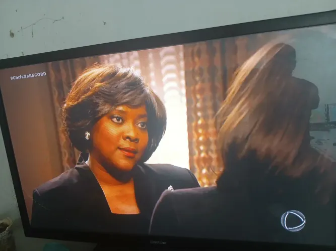 Tv samsung 43 plasma não é smatr