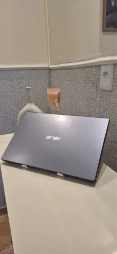 Marca: Asus Modelo: X515 Tela: 15.6 Polegadas Processador: Ryzen 3 3250U