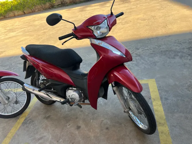 Moto muito conservada único dono 