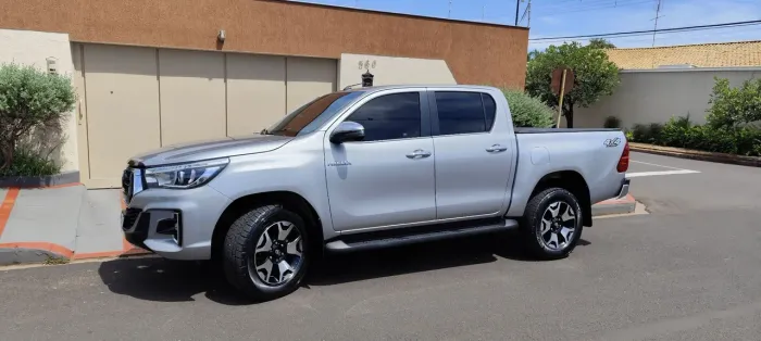 Toyota Hilux CD SRX 4X4 2.8 TDI 16V Diesel Aut. 2020