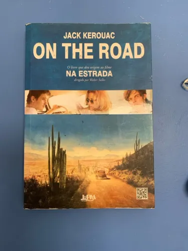 On the Road - Jack Kerouak - nunca folheado apenas sinais de guardado nas extremidades 