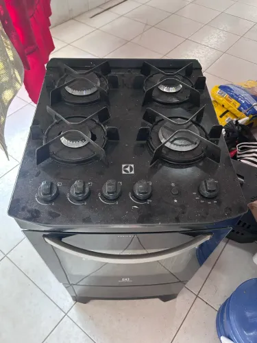 Fogão disponível detalhe na boca