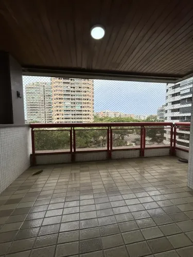 Alfa Barra 2 Praia Clube Ônibus Restaurantes Segurança 24hs Total Infraestrutura