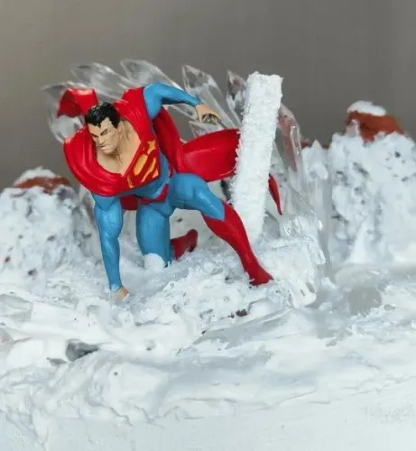 Diorama a Fortaleza da Solidão com Action Figure do Superman
