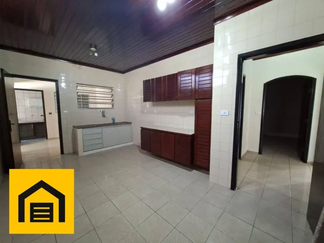 Casa com 2 dormitórios para alugar por R$ 4.500,00/mês - Vila Noêmia - Mauá/SP