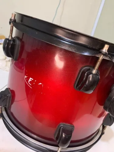 Tom de Bateria RMV 12" x 10" Vermelho Fade - Com Pele Remo Encore e Suporte