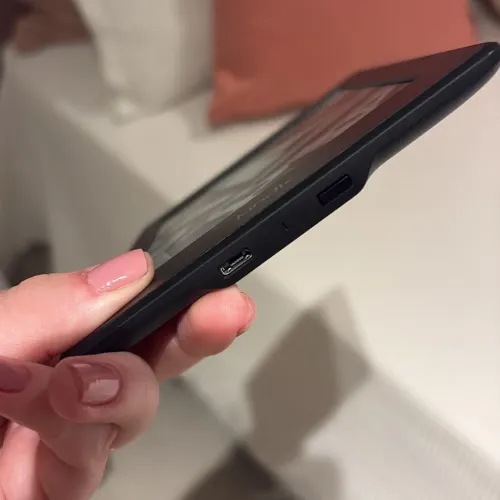 KINDLE PAPERWHITE