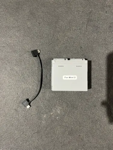 Kit 2 Baterias Originais + Hub Carregador + Cabo para DJI Mini 2 / Mini SE