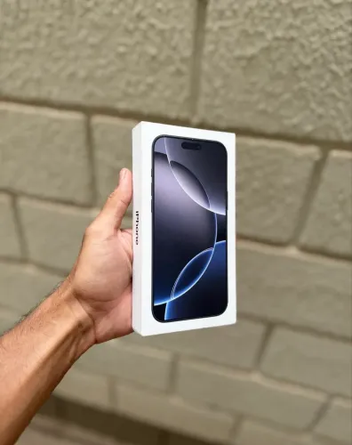 iPhone 16 Pro Max
